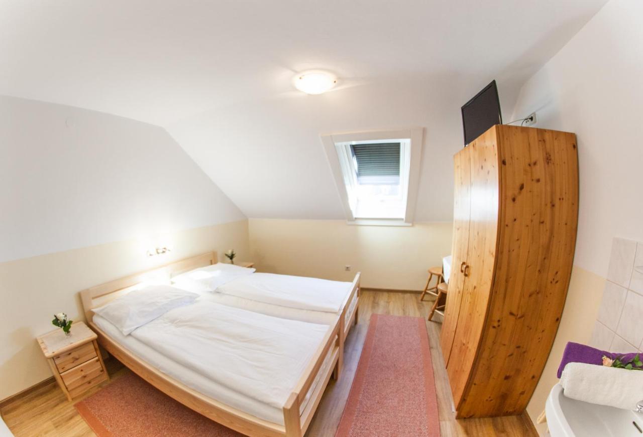 Frühstückspension Kölich Klagenfurt am Wörthersee Exterior foto